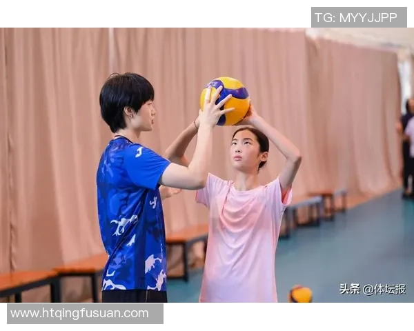 全国锦标赛回顾:杭州排球队默契配合展现团队实力与竞技精神 全国锦标赛回顾:杭州排球队默契配合展现团队实力与竞技精神