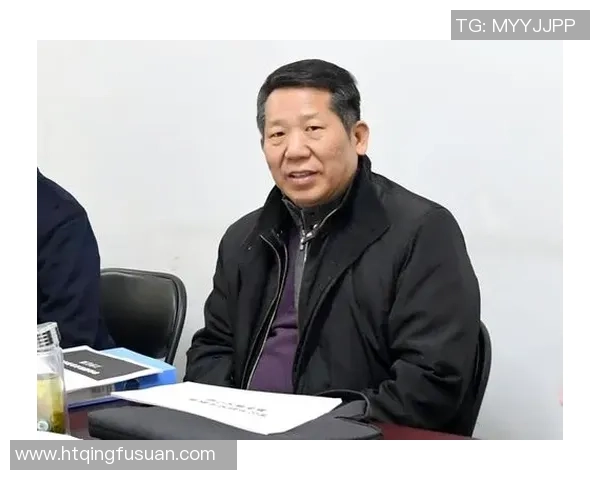 专访杨军:深入探讨排球运动背后的成功秘诀与发展之路 专访杨军:深入探讨排球运动背后的成功秘诀与发展之路